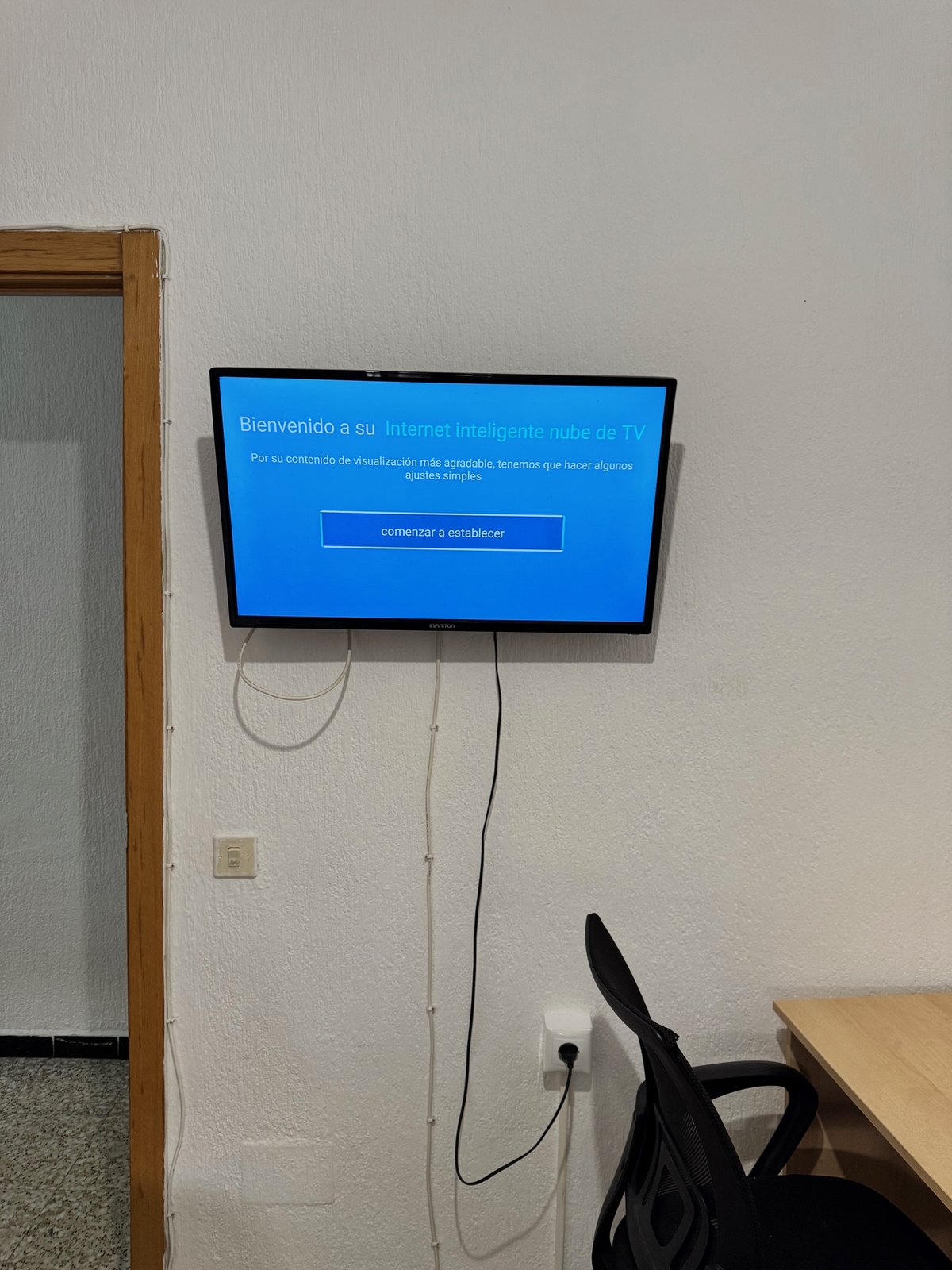 Individual con escritorio · Habitación