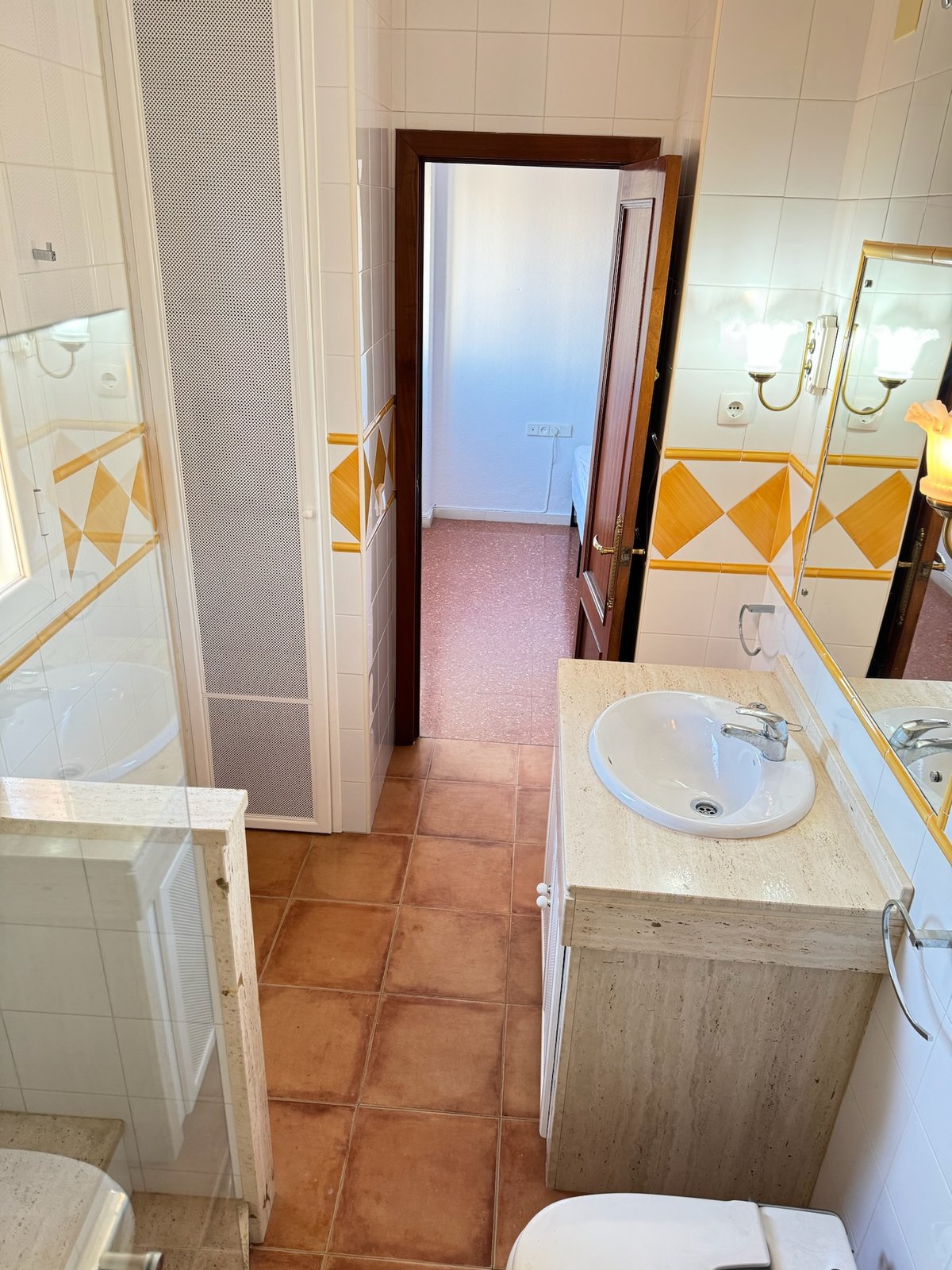 Doble con baño privado · Baño privado · vista hacia la habitación